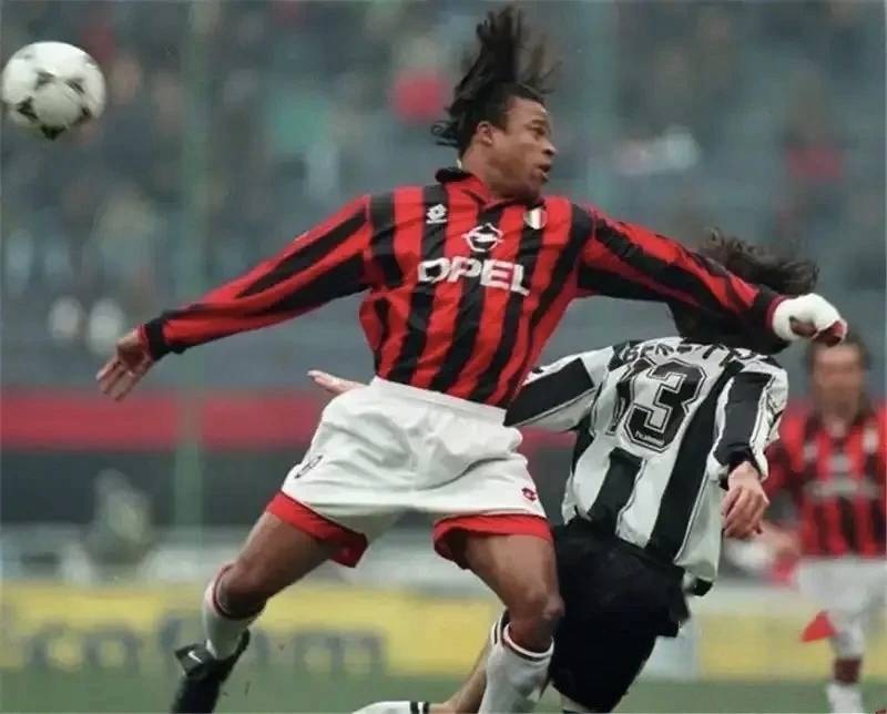 3大下家曝光！卡塞米罗心寒离队，曼联省下1.8亿薪资，波尔图成最大黑马